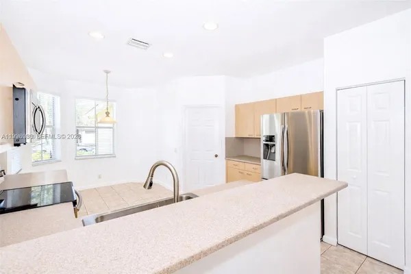 $4,200 | 1877 Aspen Lane, Weston, FL 33327