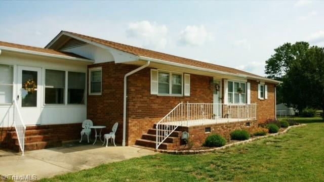 805 Hillview Road Reidsville, NC 27320 - Photo 3 of 26 Gallery Image 3