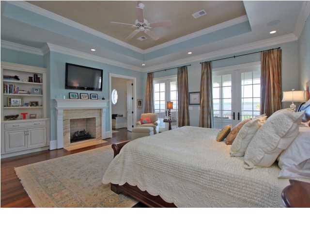 1986 Sandy Point Lane Mount Pleasant, SC 29466 - Photo 24 of 69 Master Bedroom