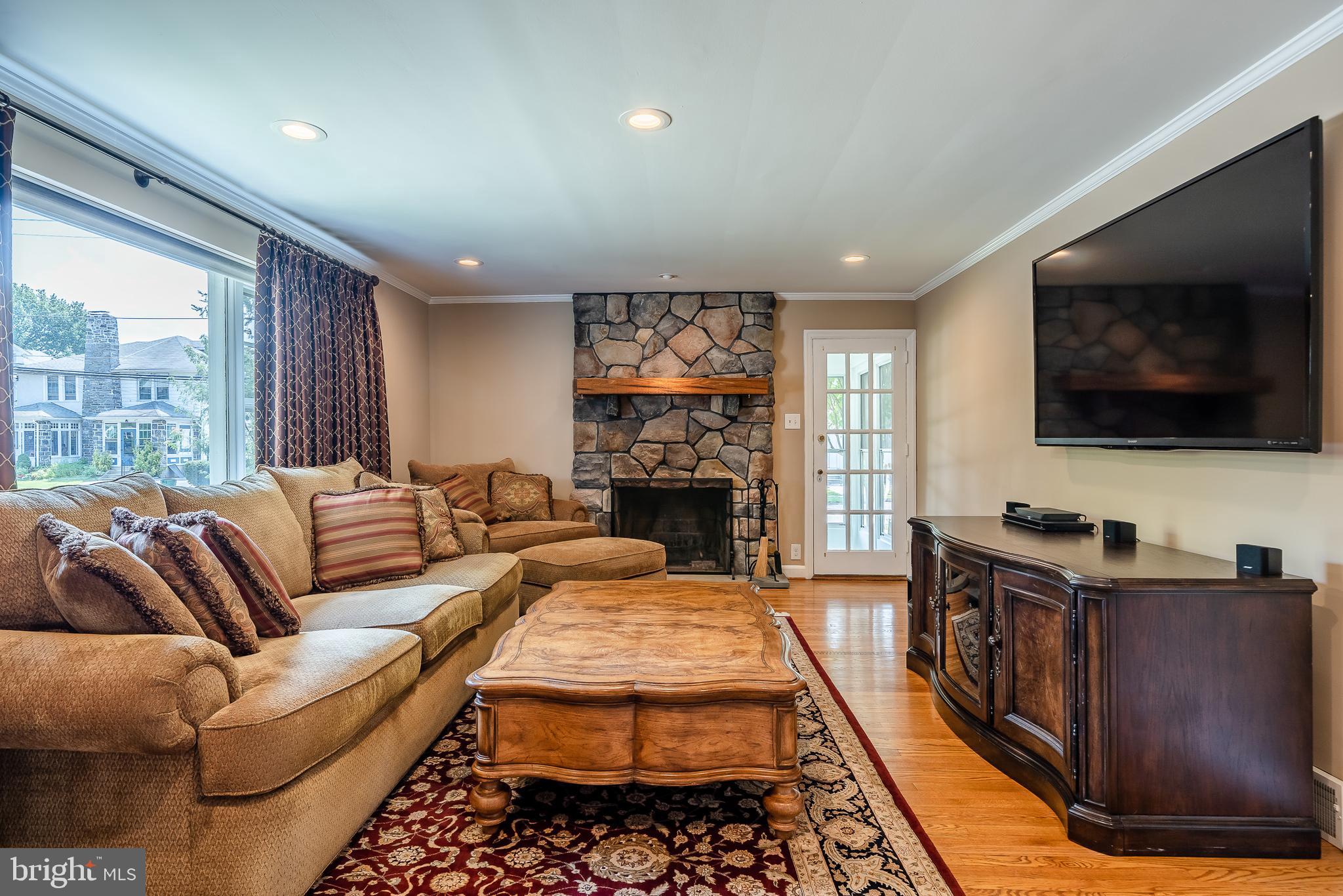 26 Mill Road Havertown, PA 19083 - Photo 4 of 45