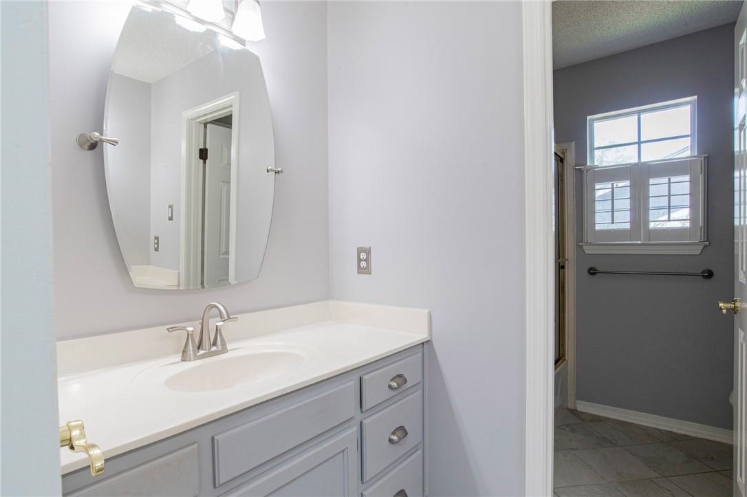 129 Lakeview Loop Daphne, AL 36526 - Photo 24 of 28 Guest Bath