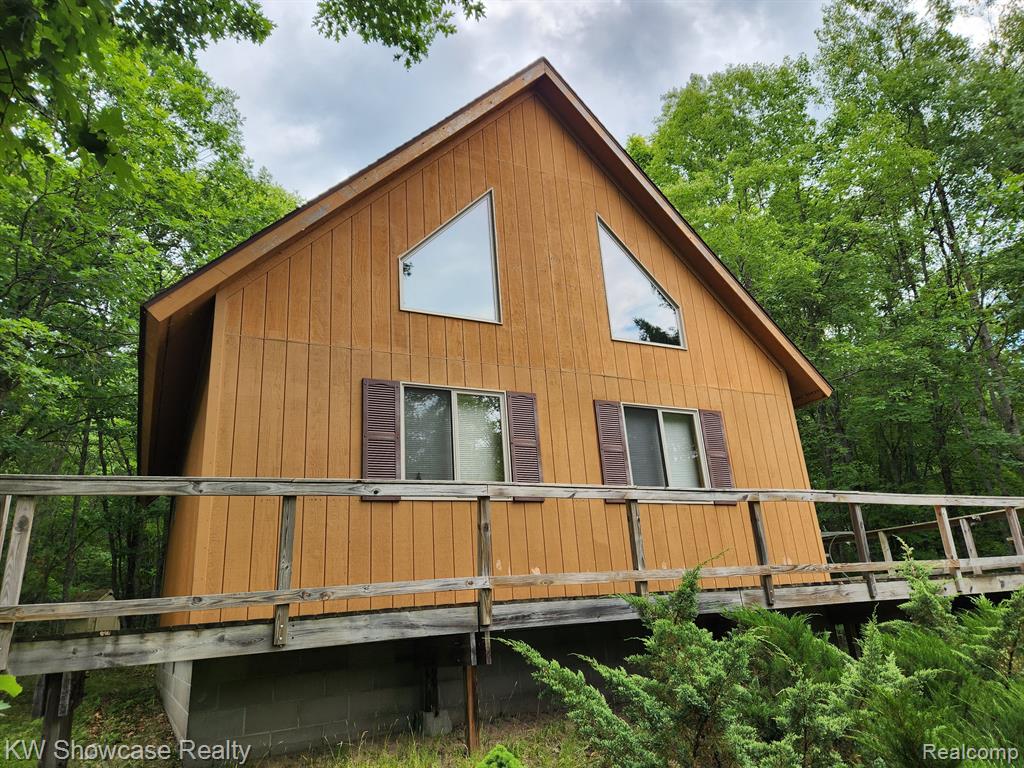 495 47 3/4 Road Cadillac, MI 49601 - Photo 3 of 15