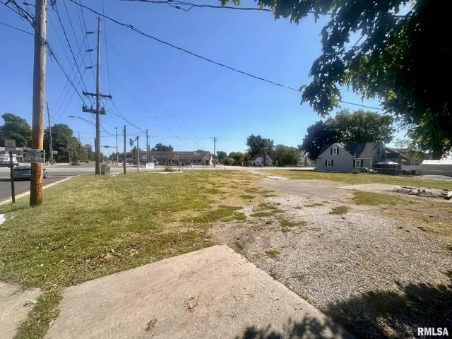 $105,000 | 1801 South Main Street, Jacksonville, IL 62650