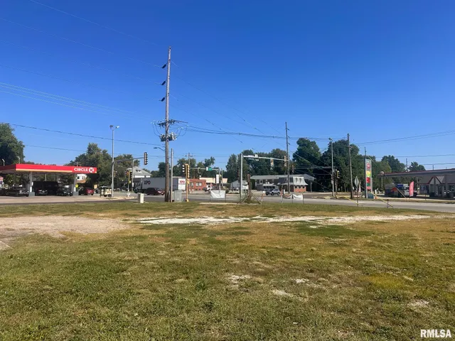 $105,000 | 1801 South Main Street, Jacksonville, IL 62650