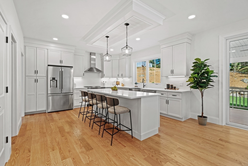 32 Garden Road Stoneham, MA 02180 - Photo 4 of 31 Gallery Image 4