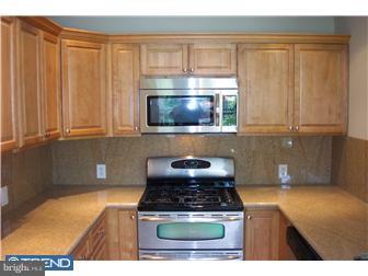 12539 Ramer Road Philadelphia, PA 19154 - Photo 3 of 12 Kitchen
