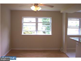 12539 Ramer Road Philadelphia, PA 19154 - Photo 5 of 12 Dining Room