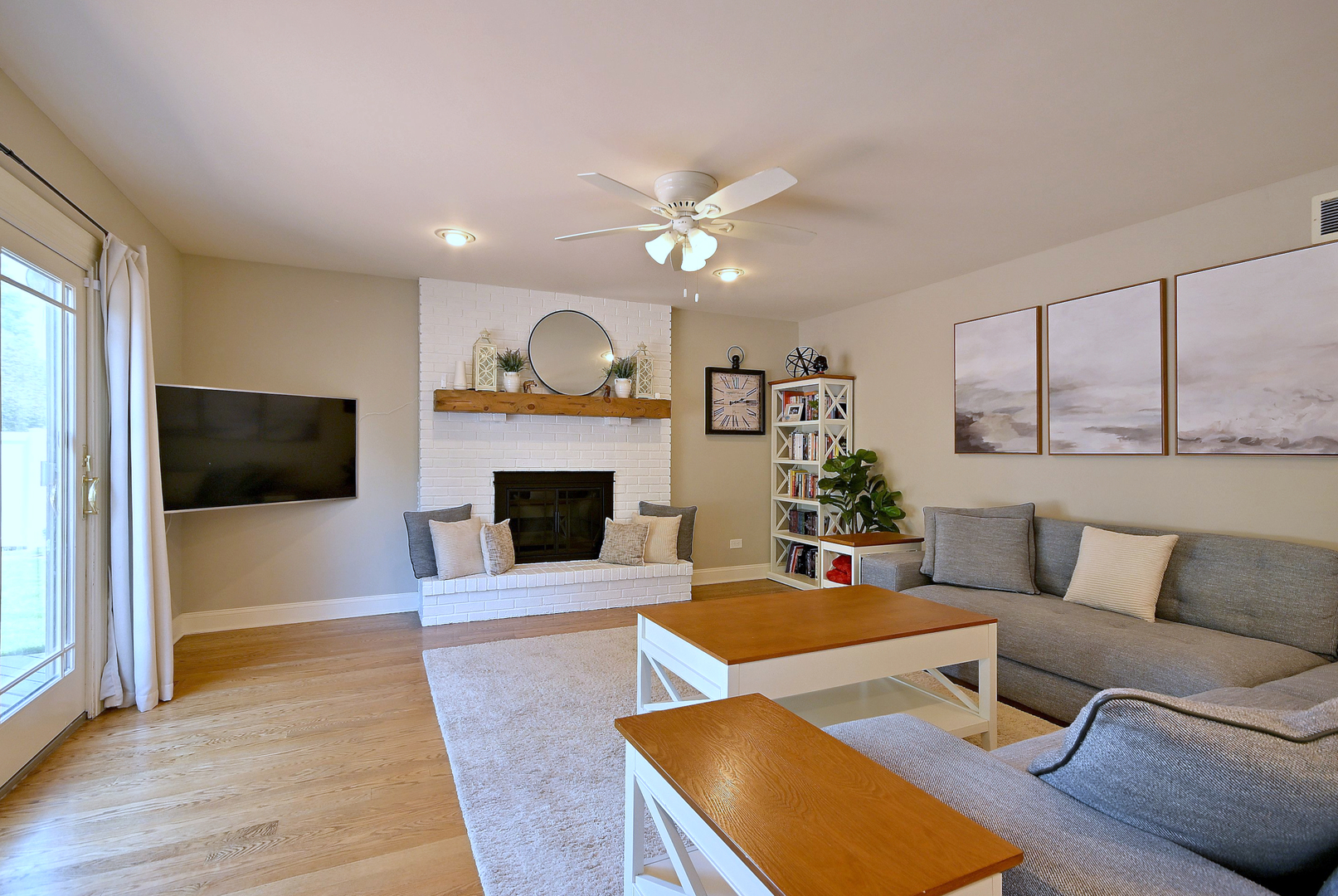 1350 Barnwall Drive Addison, IL 60101 - Photo 13 of 56