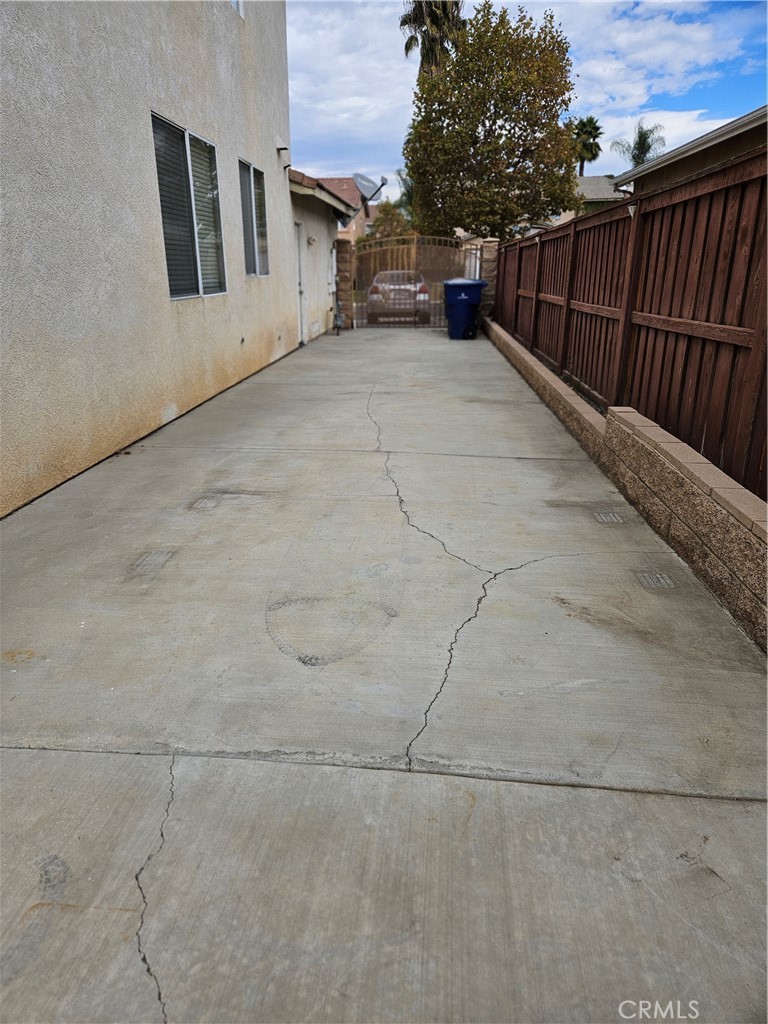 19689 Allenhurst Street Riverside, CA 92508 - Photo 4 of 6