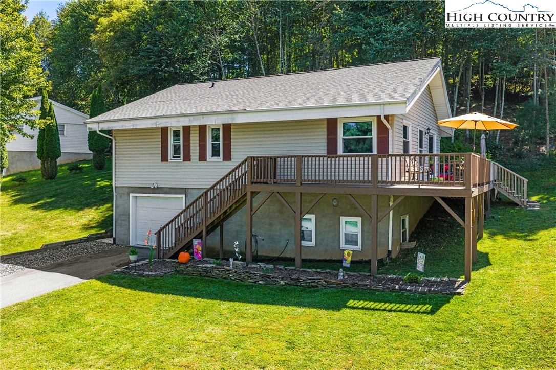 632 White Laurel Lane Boone, NC 28607 - Photo 2 of 46