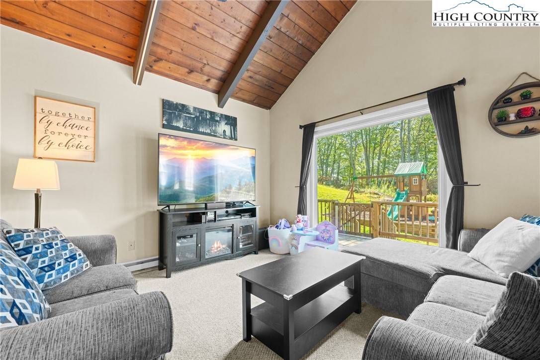 632 White Laurel Lane Boone, NC 28607 - Photo 4 of 46