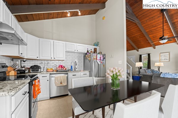 632 White Laurel Lane Boone, NC 28607 - Photo 8 of 46