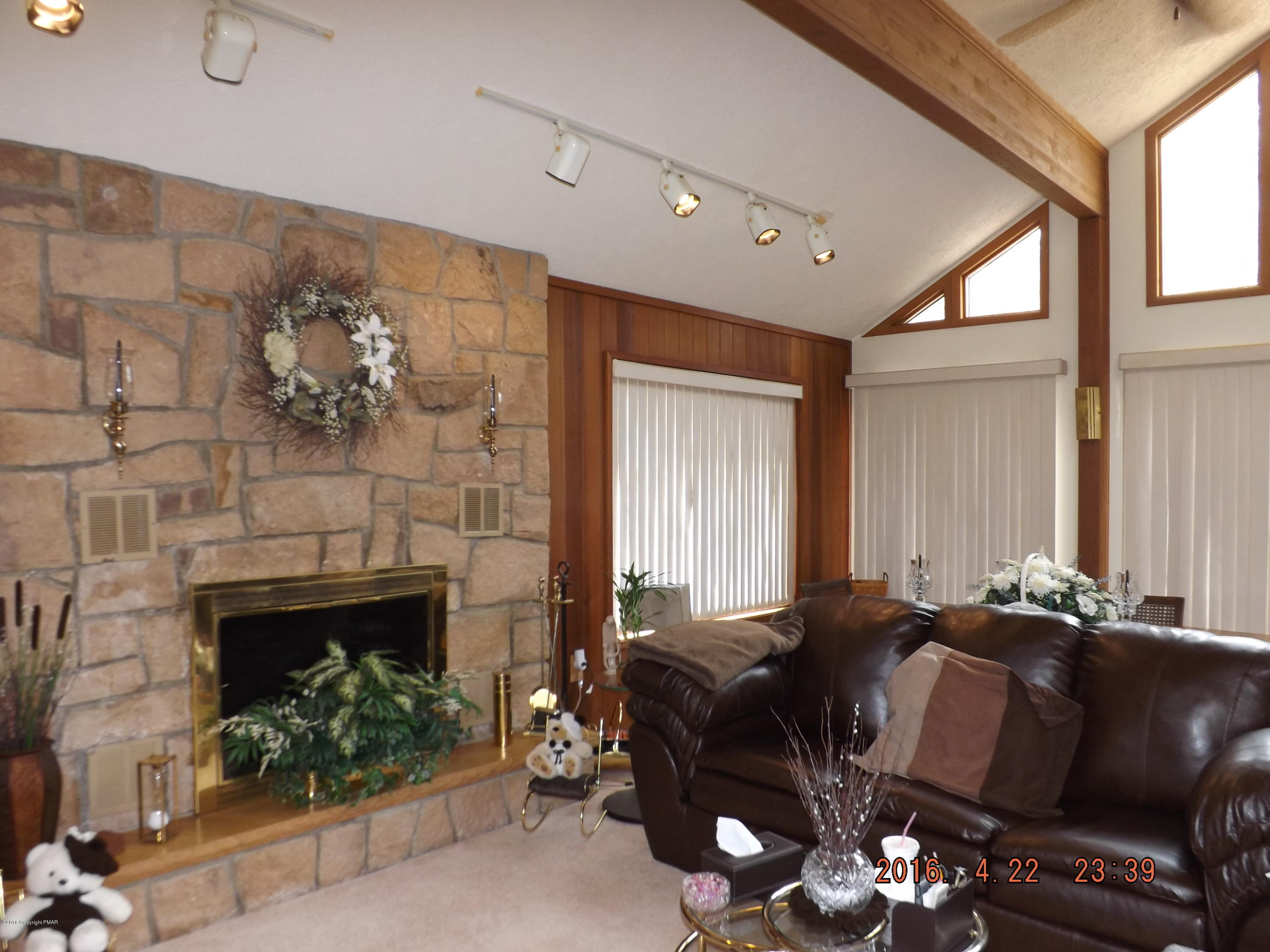 6432 Decker Road Bushkill, PA 18324 - Photo 21 of 50 DSCF6142
