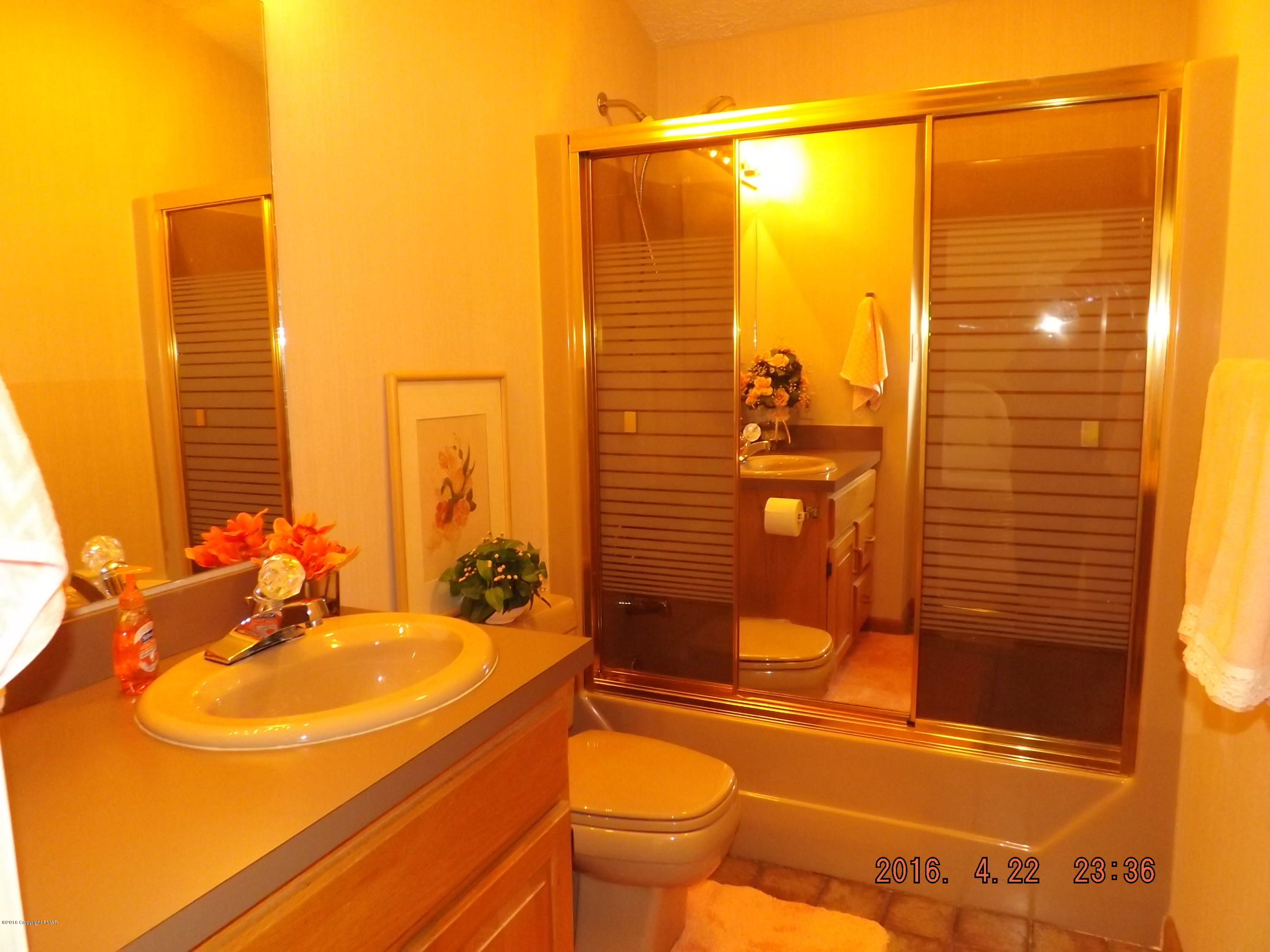 6432 Decker Road Bushkill, PA 18324 - Photo 41 of 50 DSCF6136