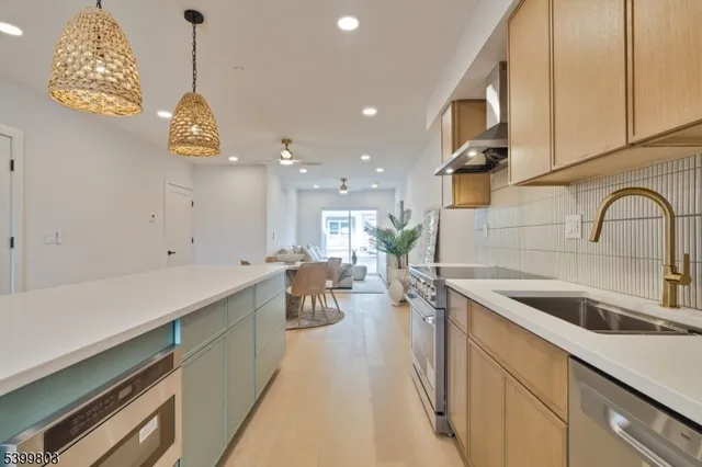 $1,467,400 | 1 Railroad Avenue, Unit B3, Avon-by-the-Sea, NJ 07717