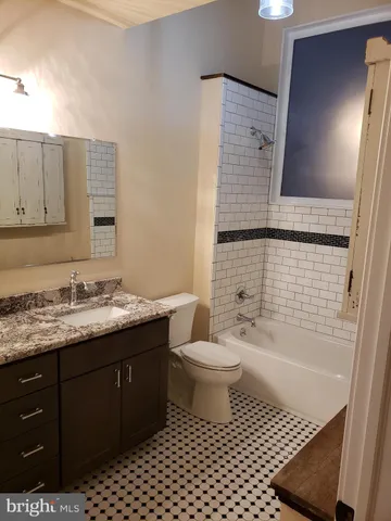 $1,950 | 107 East Oakland Avenue, Unit B, Doylestown, PA 18901