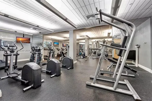 $2,800 | 3801 South Ocean Drive, Unit 12J, Hollywood, FL 33019