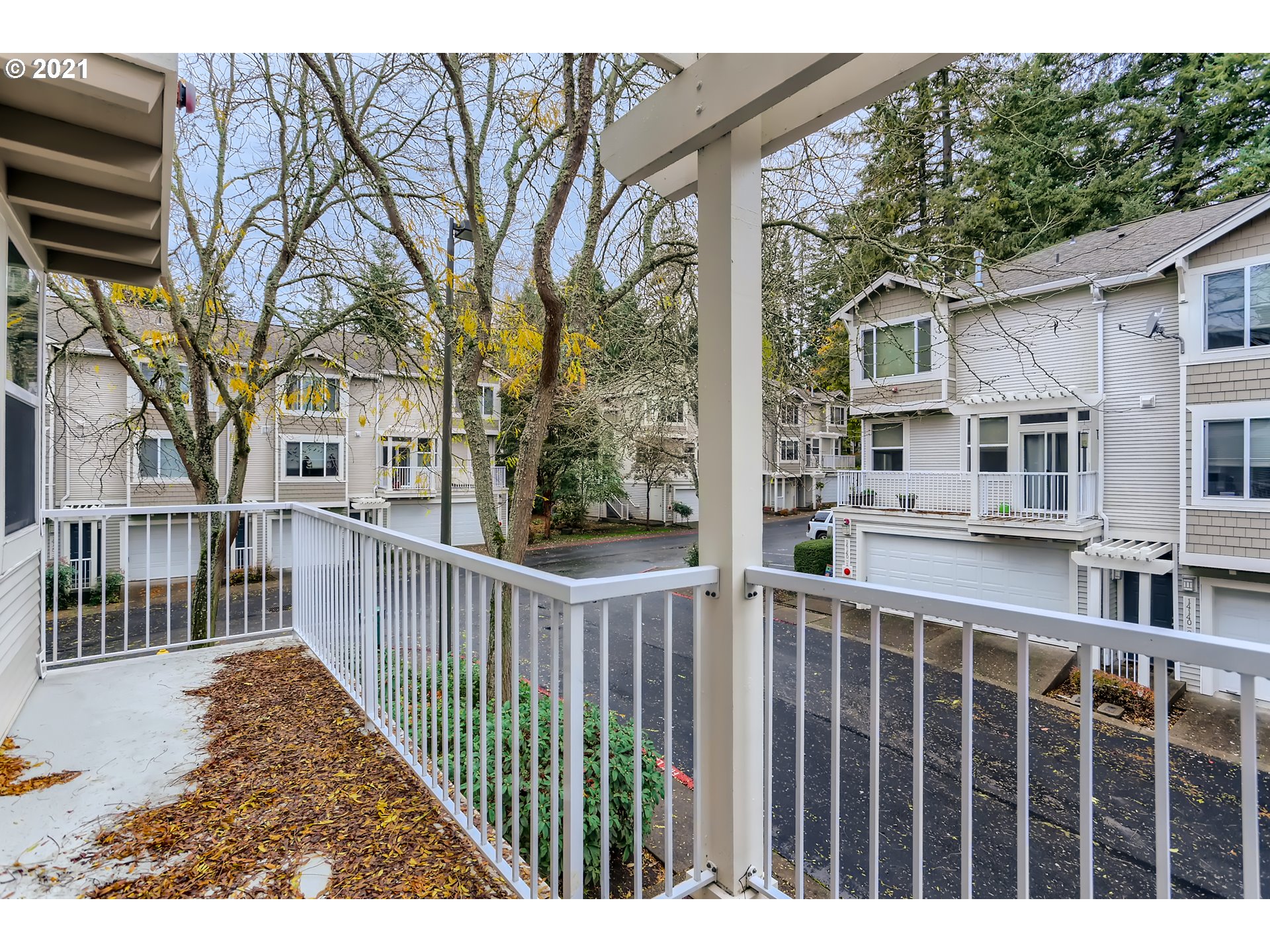 14130 Southwest Barrows Road, Unit 4 Tigard, OR 97223 - Photo 30 of 32 Gallery Image 30