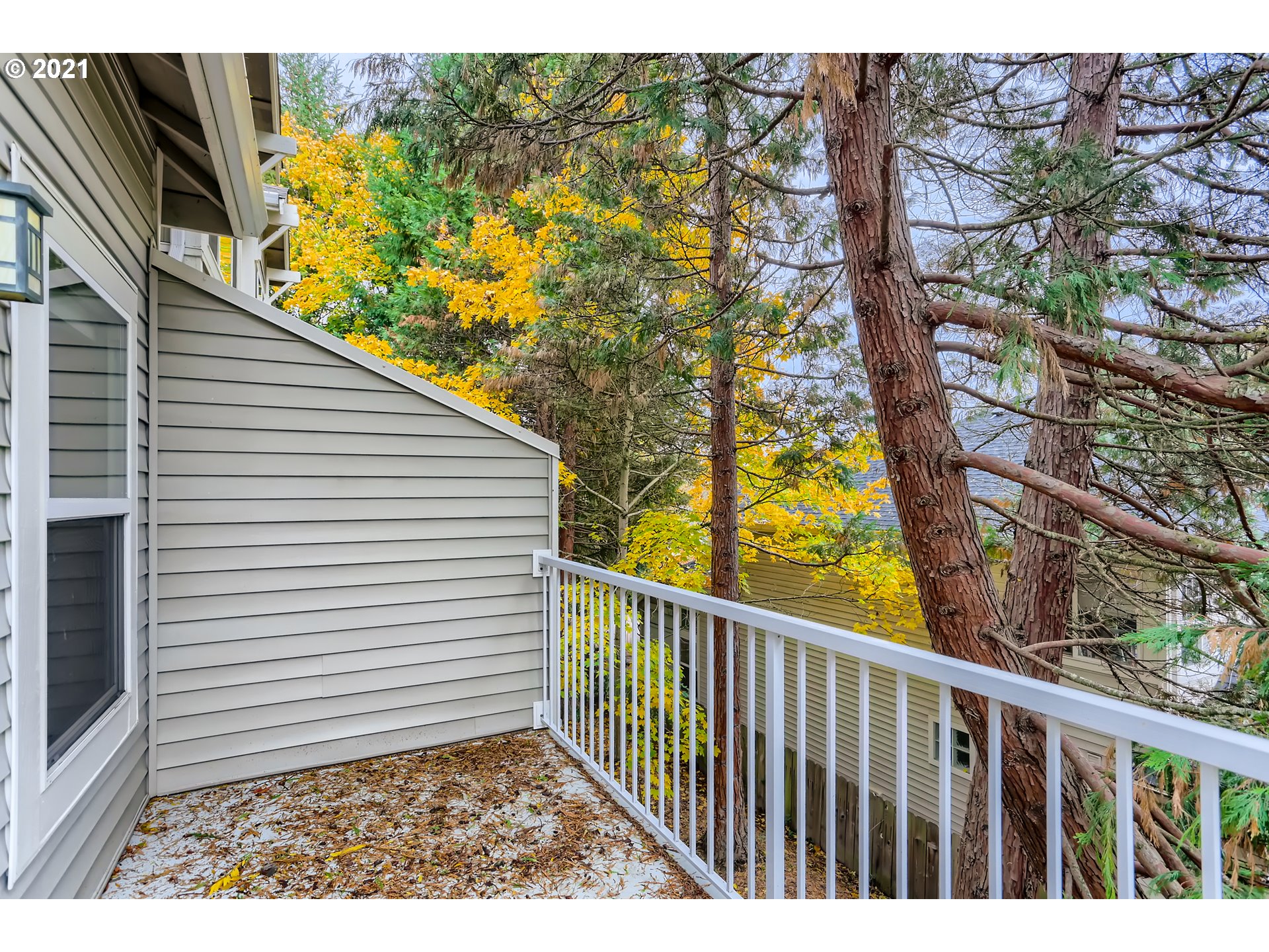 14130 Southwest Barrows Road, Unit 4 Tigard, OR 97223 - Photo 31 of 32 Gallery Image 31
