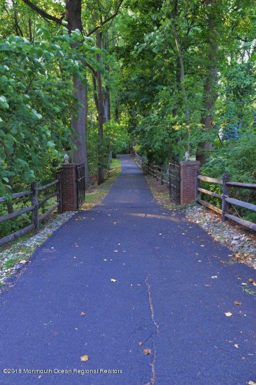 245 Red Hill Road Middletown, NJ 07748 - Photo 2 of 37 DSC_9748