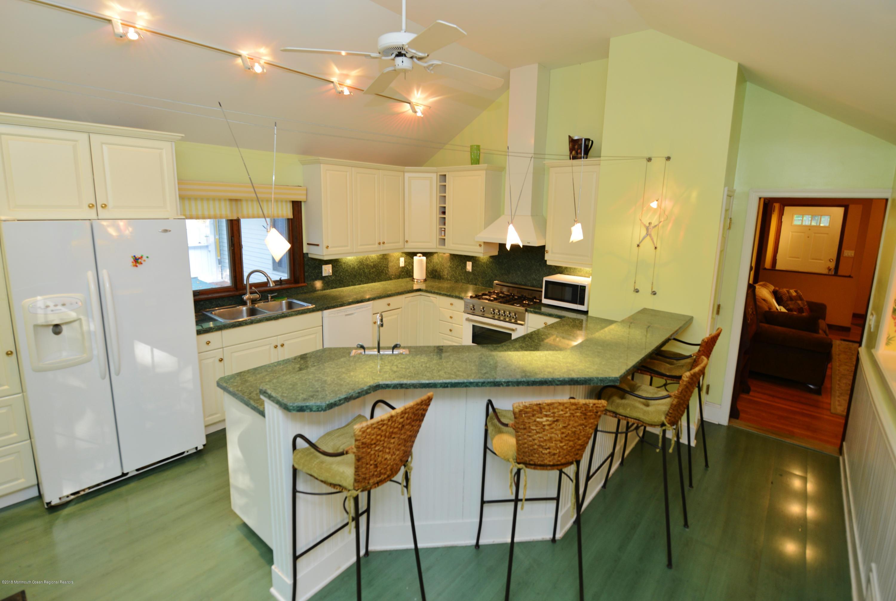 245 Red Hill Road Middletown, NJ 07748 - Photo 25 of 37 DSC_9695