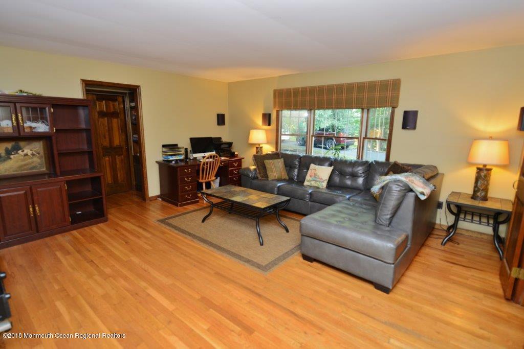 245 Red Hill Road Middletown, NJ 07748 - Photo 29 of 37 DSC_9718