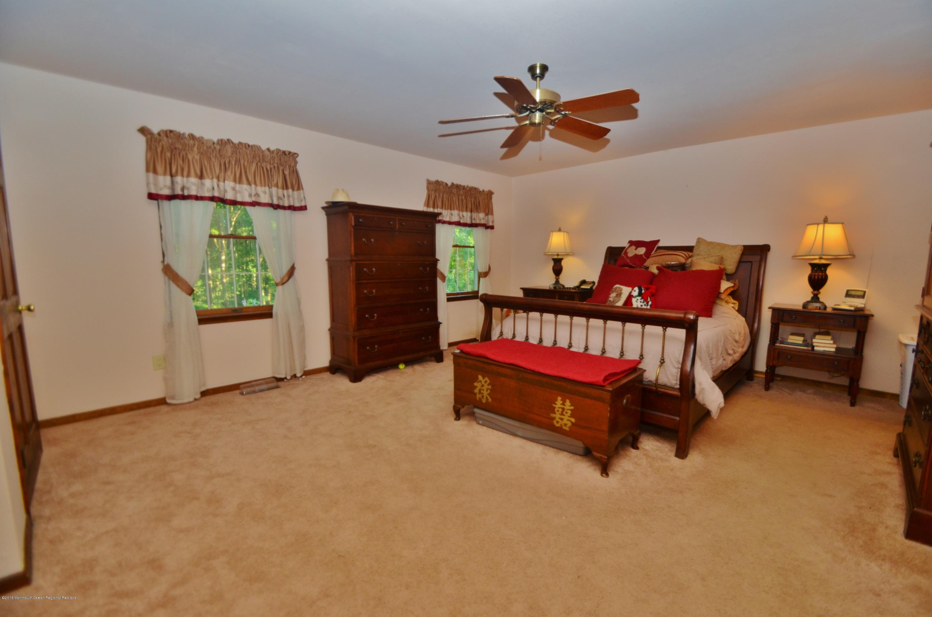 245 Red Hill Road Middletown, NJ 07748 - Photo 32 of 37 DSC_9708