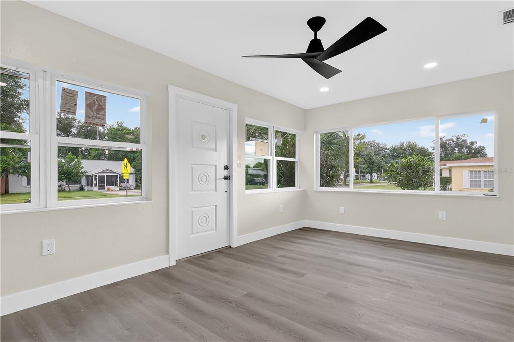2612 Roxbury Road Winter Park, FL 32789 - Photo 3 of 30