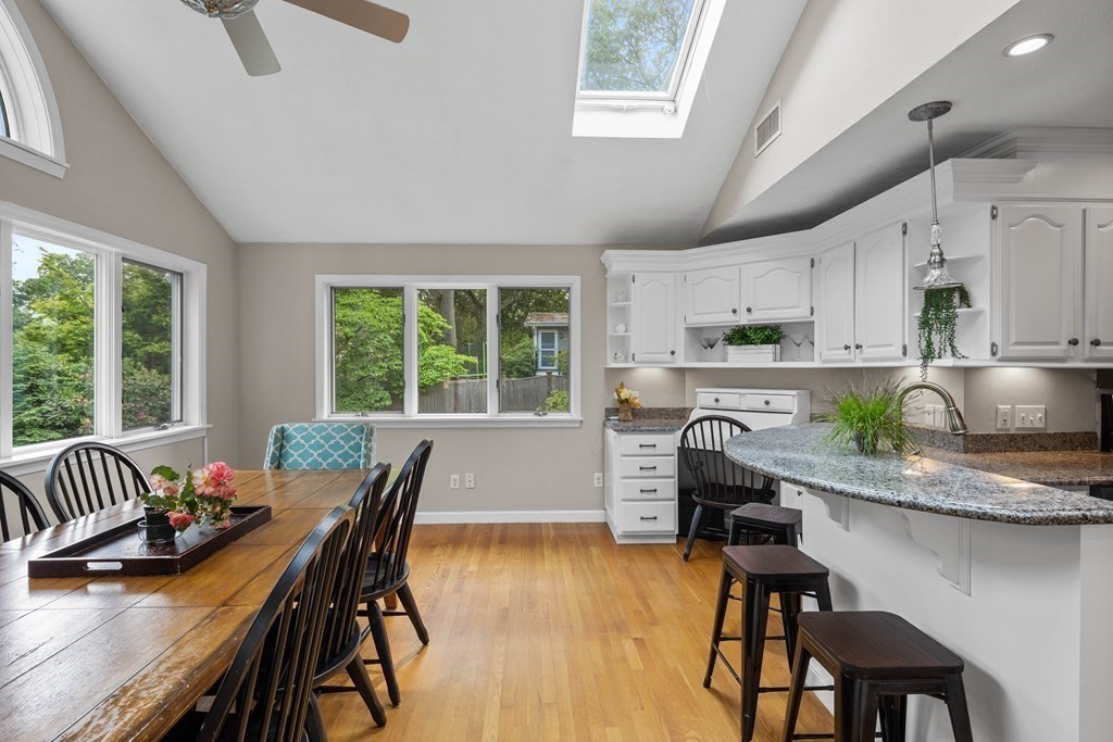 10 Hillcrest Road Wakefield, MA 01880 - Photo 16 of 42 Gallery Image 16
