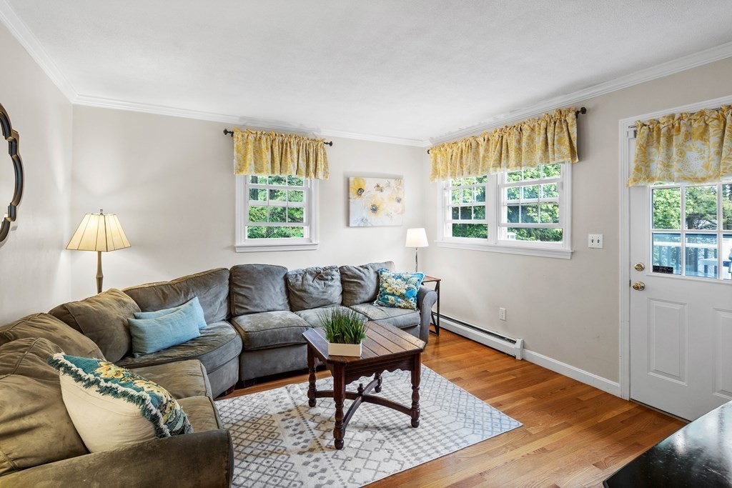 10 Hillcrest Road Wakefield, MA 01880 - Photo 20 of 42 Gallery Image 20