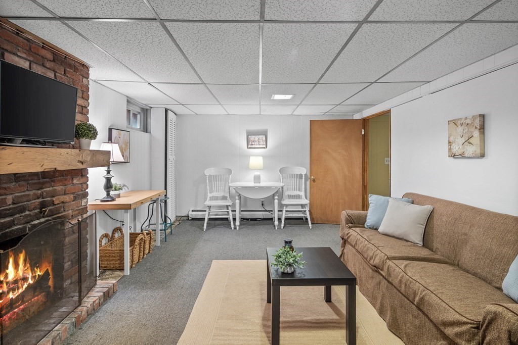 10 Hillcrest Road Wakefield, MA 01880 - Photo 32 of 42 Gallery Image 32