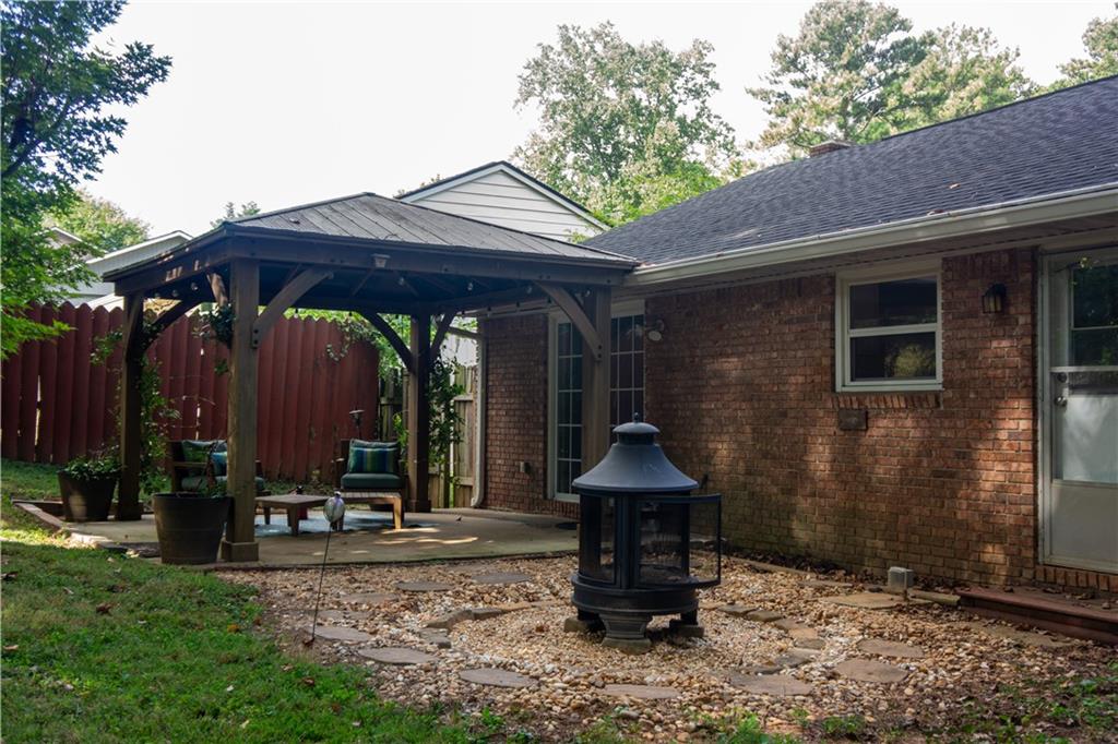 2465 Spring Drive Smyrna, GA 30080 - Photo 33 of 40