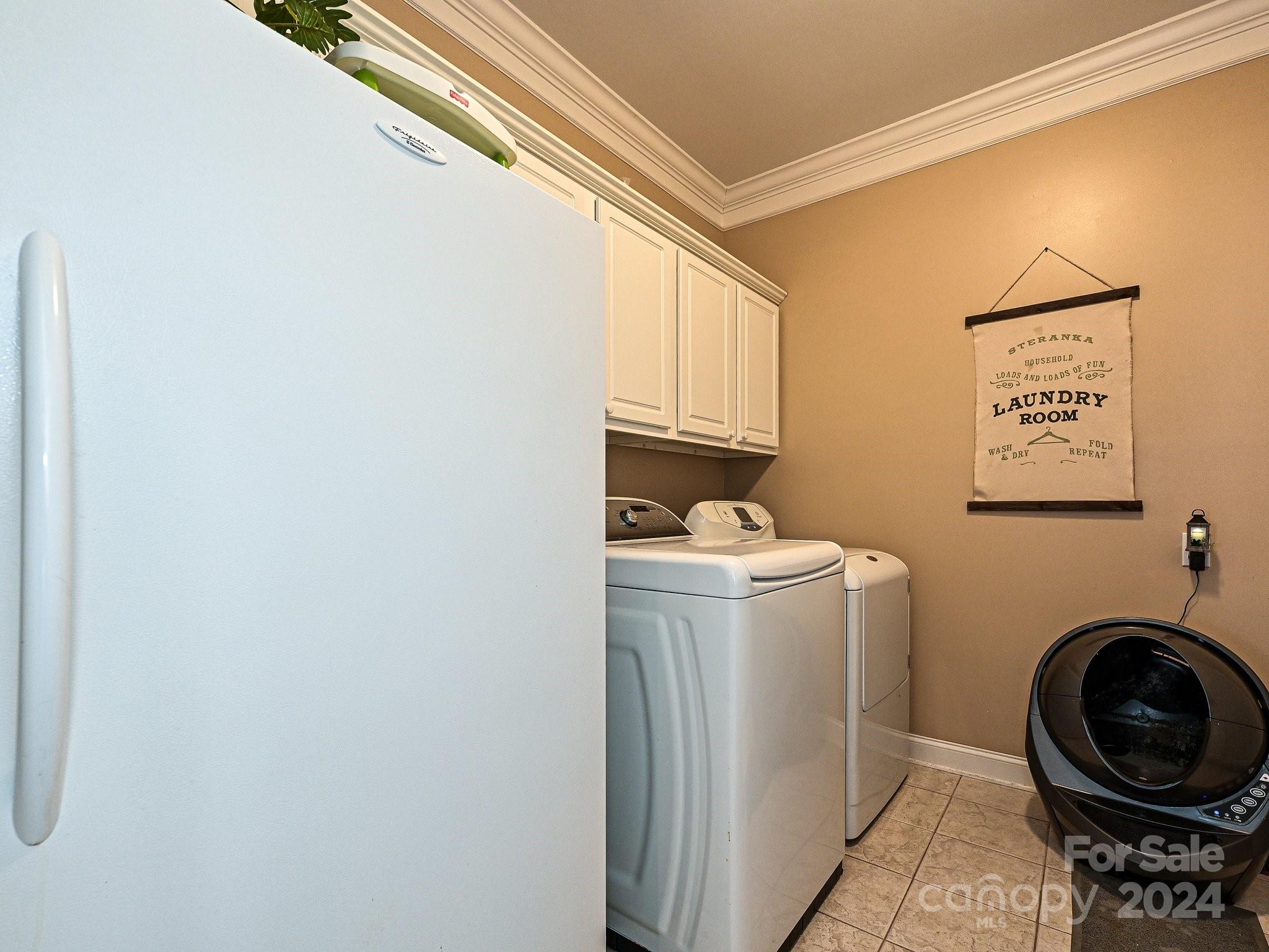 3203 Bentley Drive Lancaster, SC 29720 - Photo 21 of 45 a utility room with dryer and washer