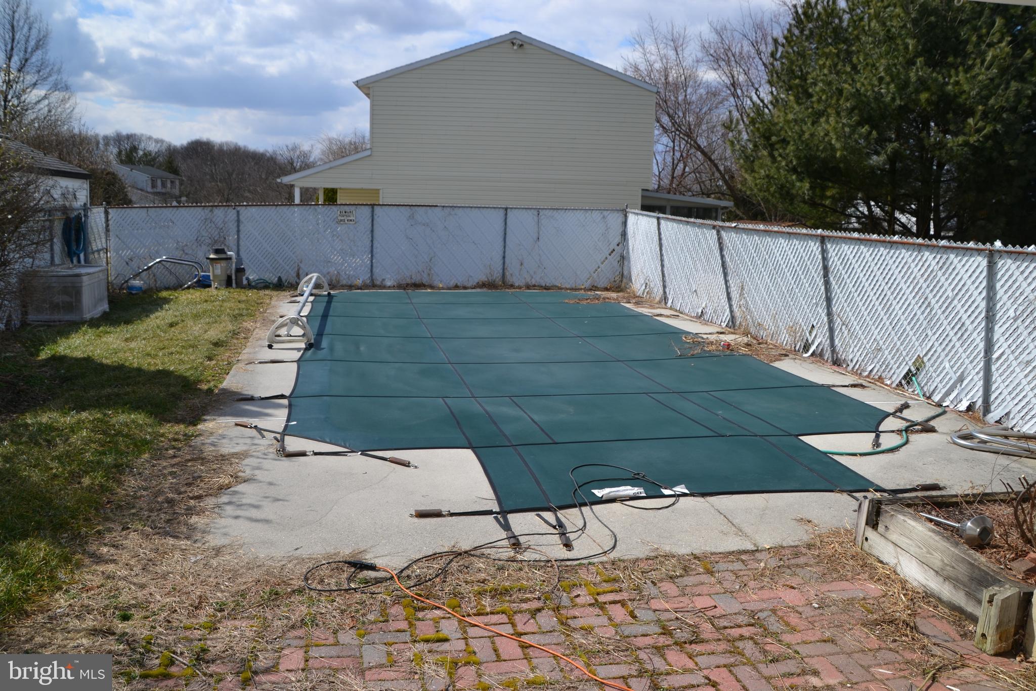 110 Robert Road Harrisburg, PA 17112 - Photo 18 of 23 In-ground pool!