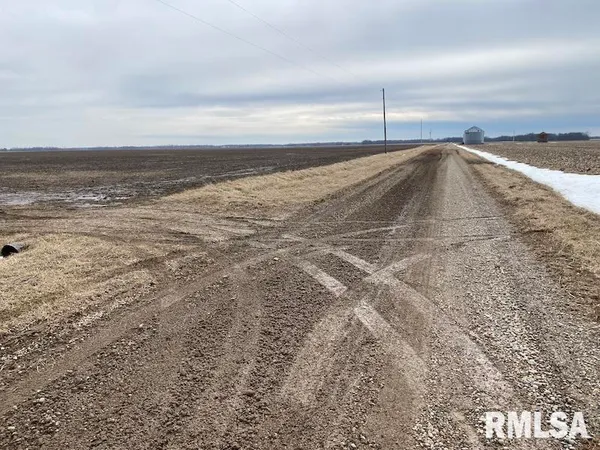 $69,500 | North 900th Street, Martinsville, IL 62442