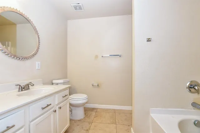 $1,705 | 12325 Arbor Lake Road, Rhome, TX 76078