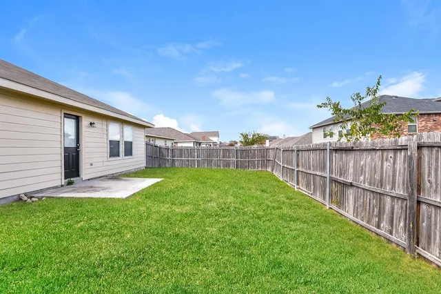 $1,705 | 12325 Arbor Lake Road, Rhome, TX 76078