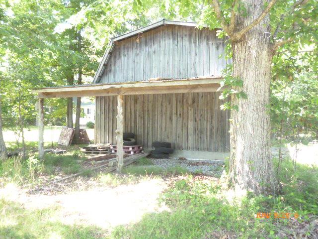 1225 Hortense Road Dickson, TN 37055 - Photo 3 of 14 Detached garage/workshop
