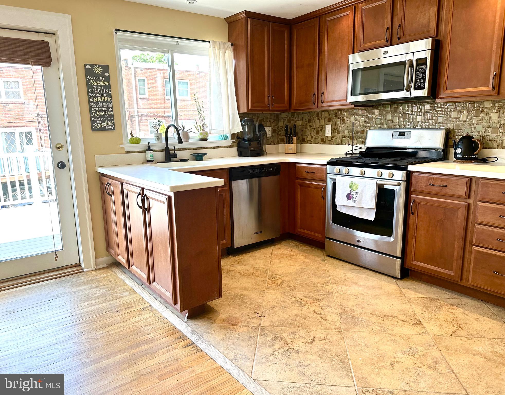 5444 Quentin Street Philadelphia, PA 19128 - Photo 10 of 22 Updated kitchen!