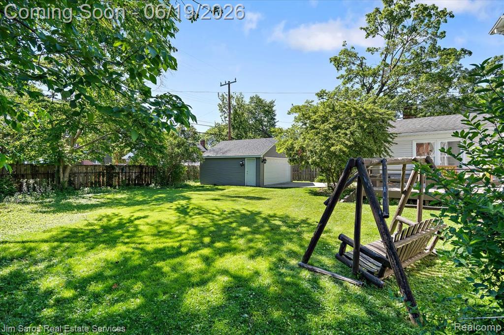 615 Lakepointe Street Grosse Pointe, MI 48230 - Photo 30 of 34