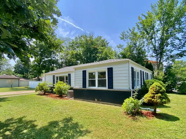 $247,000 | 830 Latimer Lane, Flossmoor, IL 60422