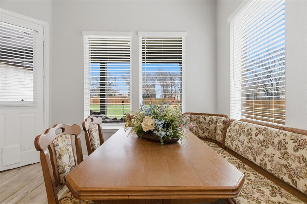 1117 Springfield Road Springtown, TX 76082 - Photo 15 of 40 a dining room with furniture and window