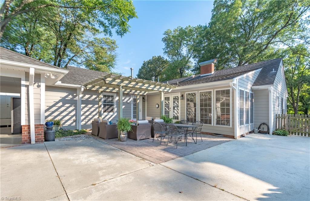 2006 Hamilton Road Greensboro, NC 27408 - Photo 2 of 30 Gallery Image 2