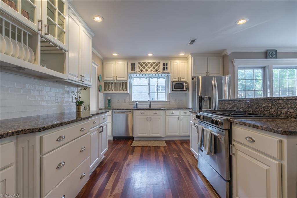 2006 Hamilton Road Greensboro, NC 27408 - Photo 11 of 30 Gallery Image 11