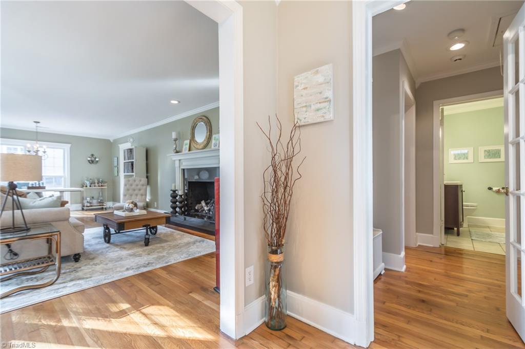 2006 Hamilton Road Greensboro, NC 27408 - Photo 9 of 30 Gallery Image 9