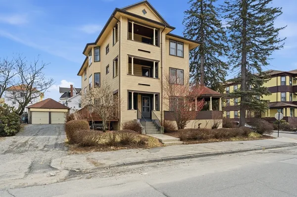 $725,000 | 47 Houghton Street, Worcester, MA 01604