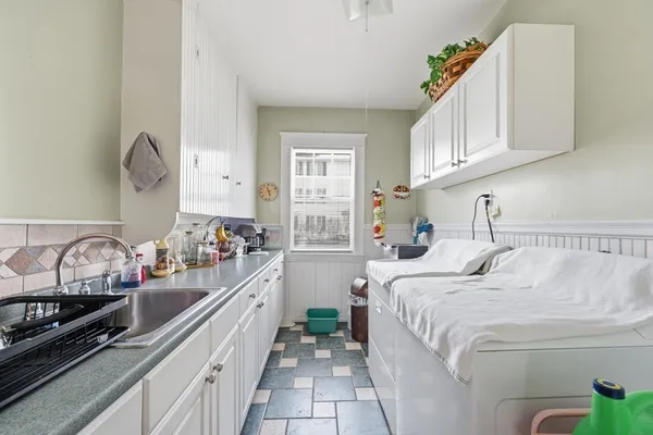 $725,000 | 47 Houghton Street, Worcester, MA 01604