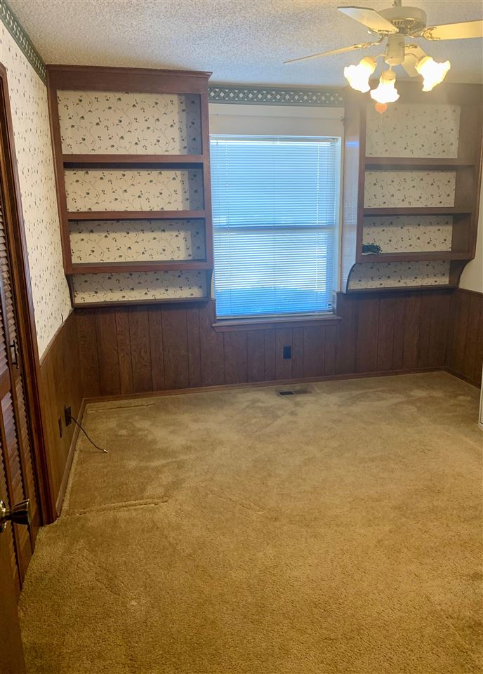 1918 Ridgecrest Perry, OK 73077 - Photo 17 of 26 Gallery Image 17