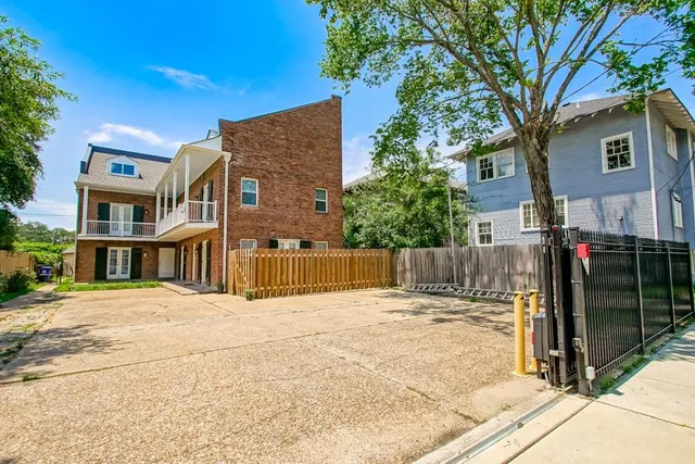 $3,000 | 2324 Short Street, New Orleans, LA 70118