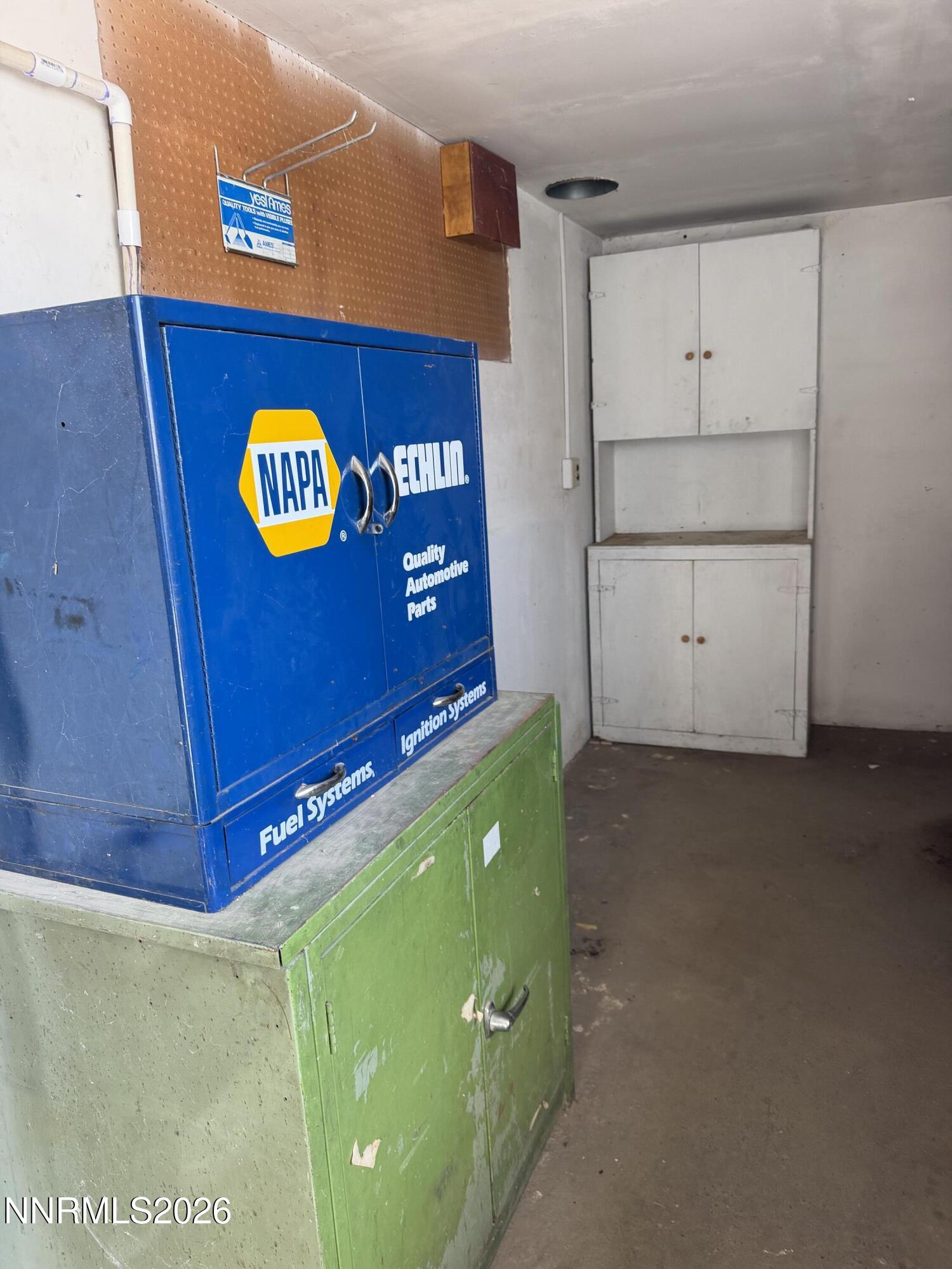 6 Ketten Road Tonopah, NV 89049 - Photo 40 of 49 a view of storage area